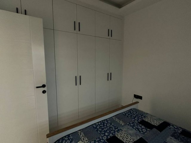 *** ALSANCAK'TA DENIZE YÜRÜME MESAFESİNDE ORTAK HAVUZLU 1+1 KİRALIK DAİRE***