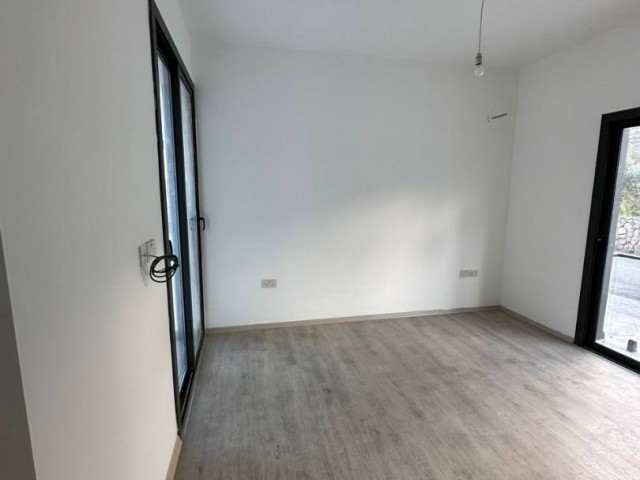 *** ALSANCAK'TA  YENİ BİNADA HAVUZLU 2+1 SATILIK DAİRE ***