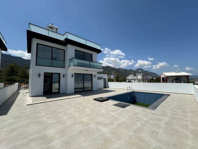 Villa For Sale in Çatalköy, Kyrenia