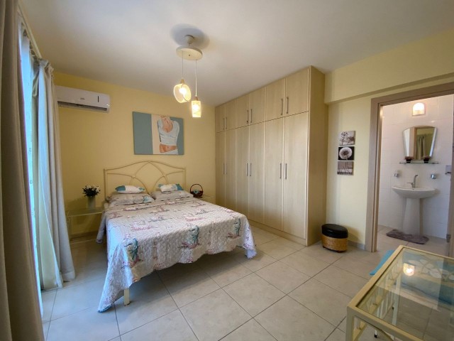 ***2-ZIMMER-WOHNUNG IN ESENTEPE ZU VERKAUFEN, MIT MEERBLICK, POOL, RESTAURANT***