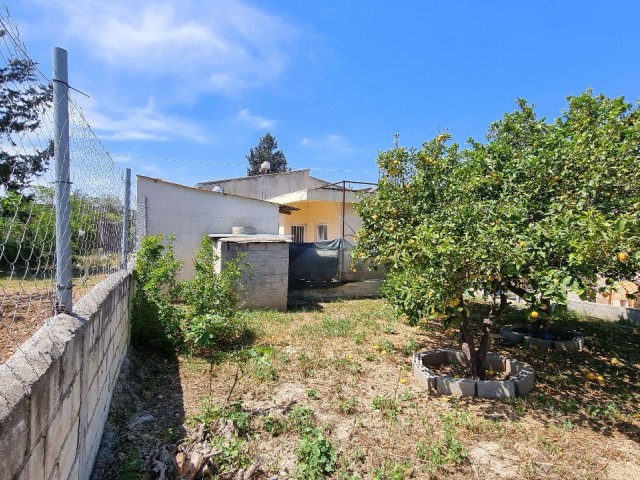 2 BEDROOM SEMI-DETACHED BUNGALOW WITH GENEROUS GARDEN AREA