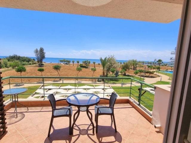 3 BEDROOM SEAFRONT LUXURY APARTMENT