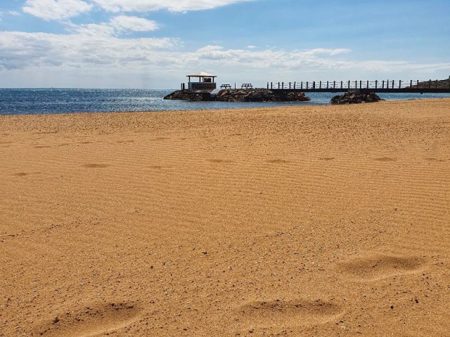 КВАРТИРА С 3 СПАЛЬНЯМИ С ЧАСТНЫМ БАССЕЙНОМ В МОРСКОЙ БАССЕЙНЕ