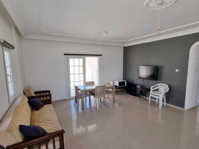 MODERN 4 BEDROOM DETACHED VILLA WITH GOOD SIZE GARDEN 