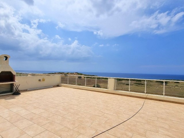 2 BEDROOM PENTHOUSE WITH PANAROMIC SEA VIEWS