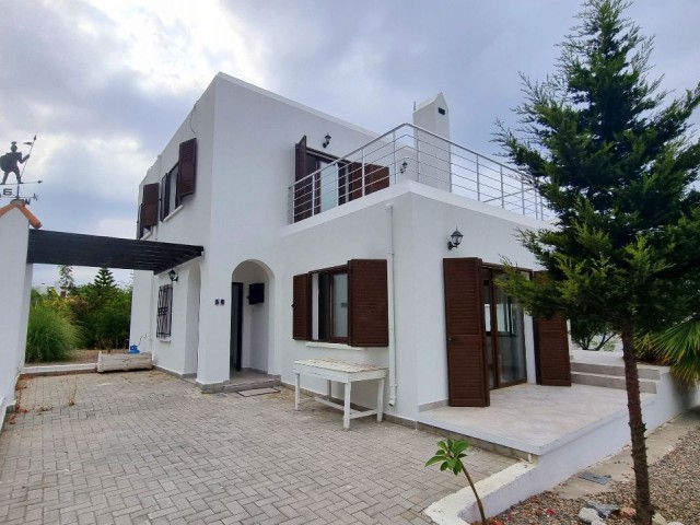 4 BEDROOM DETACHED VILLA WITH BREATHTAKING VIEWS BY THE COAST