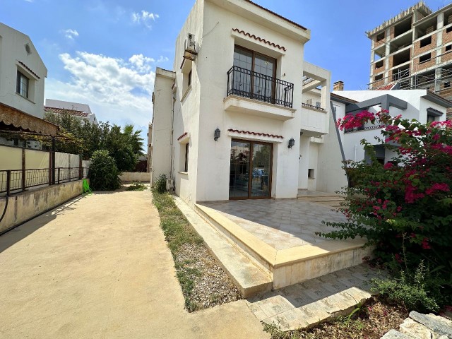 3 BEDROOM SEMI-DETACHED VILLA  