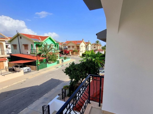 3 BEDROOM SEMI-DETACHED VILLA WITH COMMUNAL SWIMMING POOL 