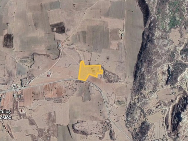 25.236 M2 OF LAND WITH FASIL 96 (%220) BUILDING PERMISSION 