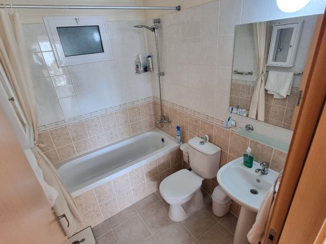 DENİZ MANZARALI, 2 YATAK, 2 BANYO ODALI DAİRE