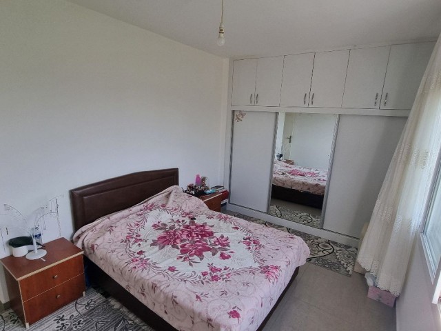 GENİŞ, 3 YATAK 2 BANYO ODALI DAİRE  