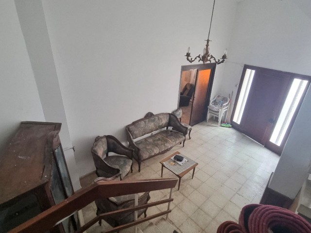 UNIQUE OPPORTUNITY TO OWN 5/6 BEDROOM HOUSE WITH TURKISH TITLE DEED AND BEAUTIFUL SEA VIEW IN HISTORICAL OLDTOWN