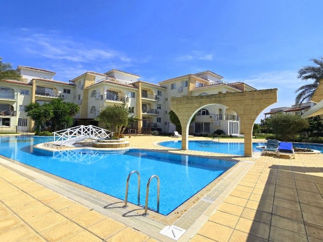 2 BEDROOM FURNISHED APARTMENT IN A SEA FRONT COMPLEX WITH A GARDEN AREA