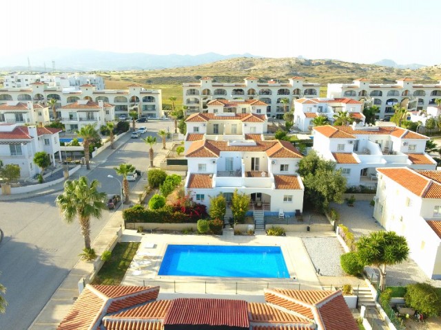 FURNISHED 3 BED, 3 BATH SEMl-DETACHED VILLA IN A BEAUTIFUL COMPLEX