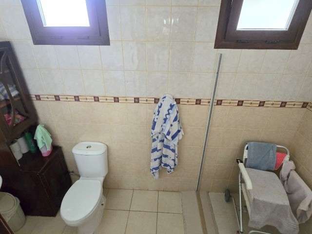 NEZİH BİR MAHALLEDE, EŞYALI 4 YATAK 3 BANYO ODALI MÜSTAKİL VİLLA