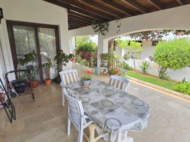 4 BED 3 BATH DETACHED AND FURNISHED VILLA IN A BEAUTIFUL NEIGHBOURHOOD