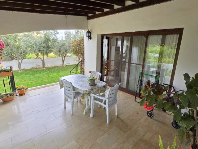 4 BED 3 BATH DETACHED AND FURNISHED VILLA IN A BEAUTIFUL NEIGHBOURHOOD