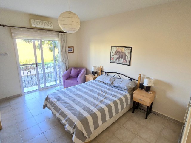 2 BED 2 BATH FURNISHED GROUND FLOOR APARTMENT WITH PRIVATE GARDEN