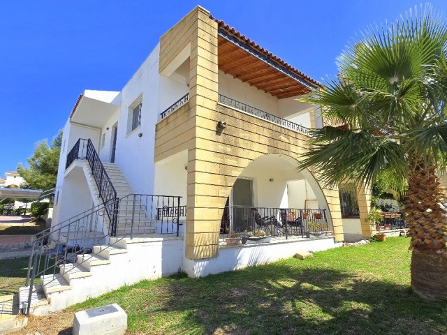 IMMACULATE 2 BED 2 BATH, GROUND FLOOR FURNISHED MAISONETTE