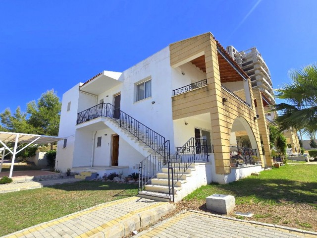 IMMACULATE 2 BED 2 BATH, GROUND FLOOR FURNISHED MAISONETTE
