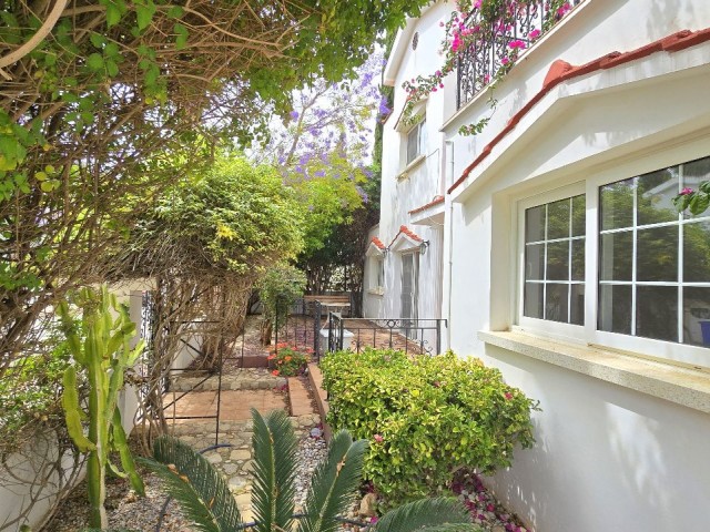 5 Bed 4 Bath Charming and Characteristic Private Villa With A Large Pool In A Serene Complex