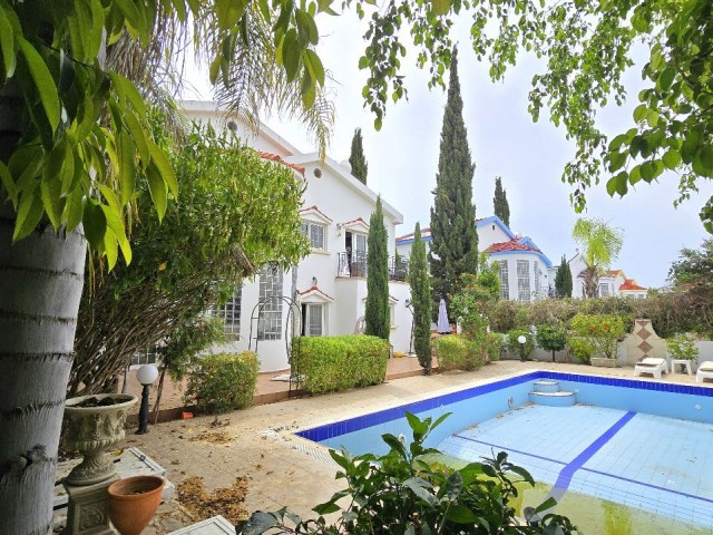5 Bed 4 Bath Charming and Characteristic Private Villa With A Large Pool In A Serene Complex