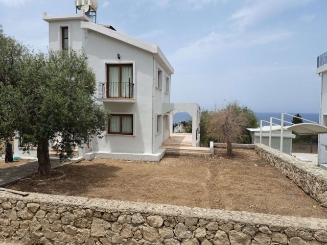 Villa In Esentepe With Spectacular Views