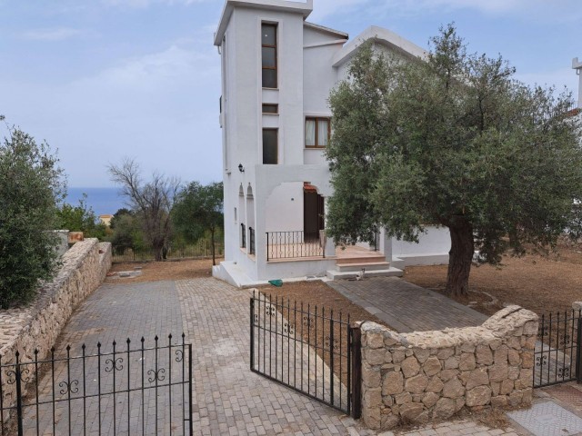 Villa mit unzerbrechlicher Aussicht in Esentepe