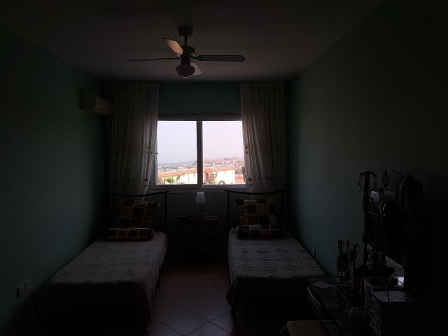 2+1 Wohnung mit Meerblick in Arapköy, Girne