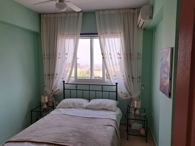 2+1 Wohnung mit Meerblick in Arapköy, Girne