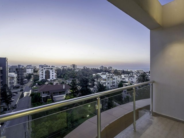 Kyrenia Center 2+1 Flats for Sale