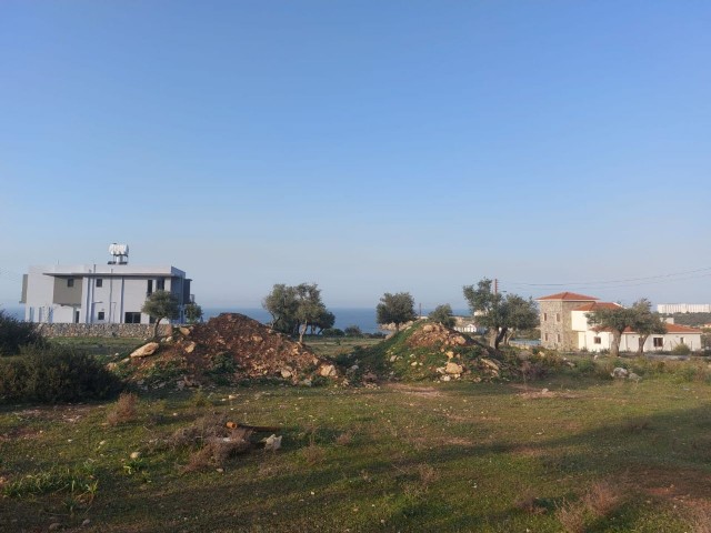 Grundstück mit Berg- und Meerblick in Çatalköy