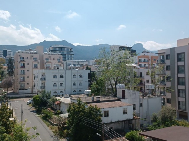 INVESTMENT FLAT IN THE CENTER OF KYRENIA