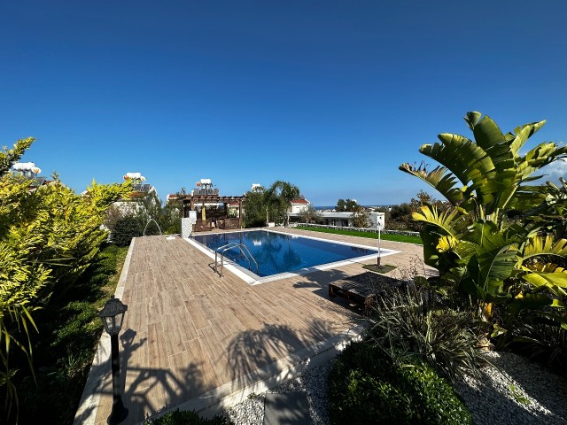 Poolvilla mit Meerblick in perfekter Lage auf Redstone Island