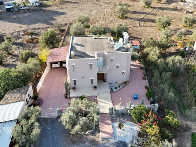 Freistehende Villa zum Verkauf in Degirmen, Nikosia