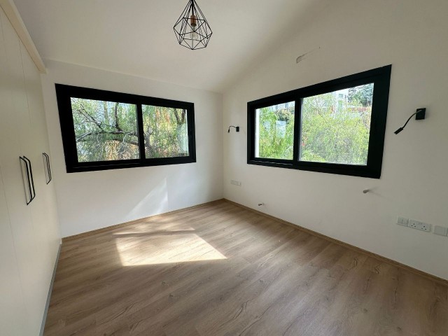 Ultra-Luxusvilla 4+3 zum Verkauf in Kyrenia!