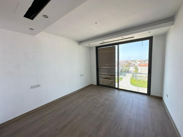 Ultra-Luxus-Penthouse zum Verkauf in der Gegend von Nikosia/Metehan