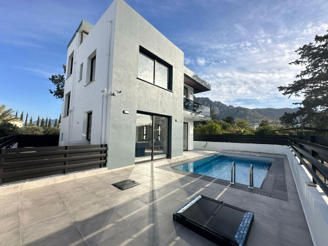 4+1 Luxury Villas for Sale in Kyrenia/Karşıyakada Last 2!