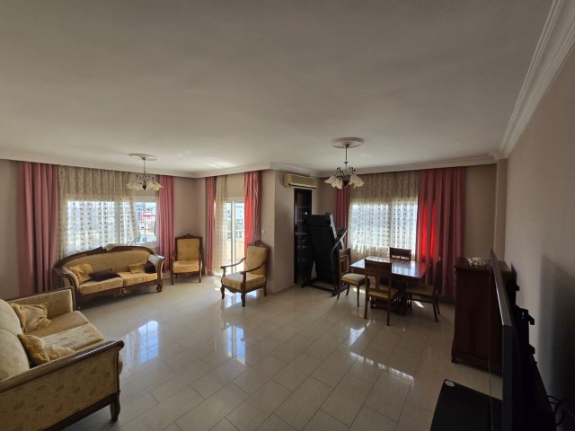 آپارتمان 3+1 برای فروش در منطقه نیکوزیا/Kızılbaş
