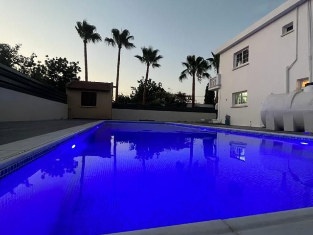 DAILY RENTAL VILLA WITH POOL IN ÇAMLIBEL