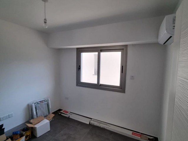 3+1 UNFURNISHED FLAT FOR RENT IN KYRENIA CENTER NEAR THE MUNICIPALITY. BARIŞ 05338376242