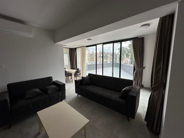 2+1 آپارتمان کاملاً مبله جدید با تراس بزرگ برای اجاره در DEREBOYU CADDESIN. صلح 05338376242