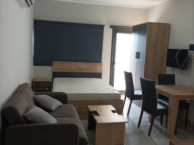 STUDIO APARTMENT IN GÖÇMENKÖY IS WITHIN WALKING DISTANCE OF SUPERMARKETS AND STOPS