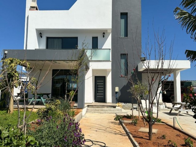 4+1 VILLA FOR SALE IN İSKELE BOĞAZTEPE!