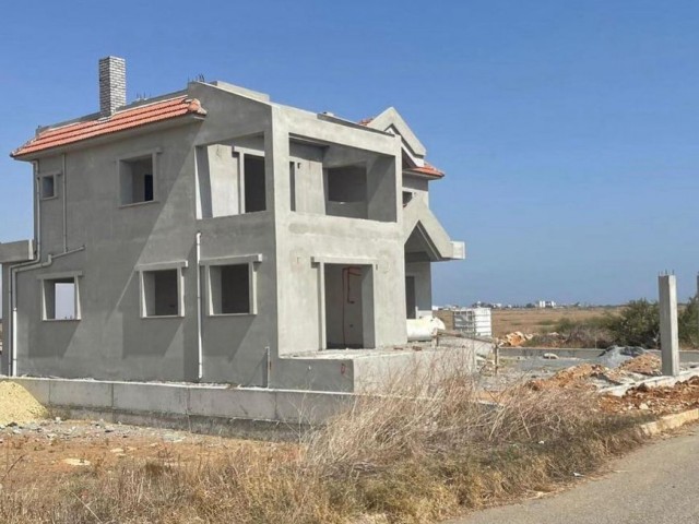 Luxury villa with pool for sale in Mormenekşe, Famagusta