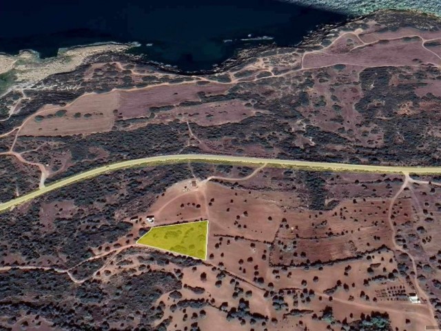 Продается земельный участок в районе Искеле Едиконюк