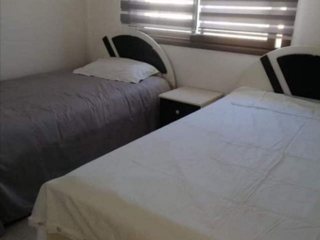 Möblierte 2+1 Penthouse-Wohnung zur Miete in der Gegend von Famagusta Yeniboğaziçi