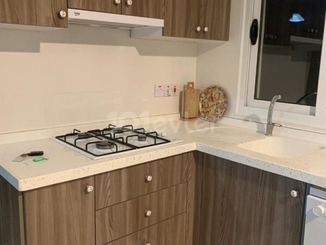 Gazimagusa Gülserende satılık 1+1 penthouse eşyalı daire