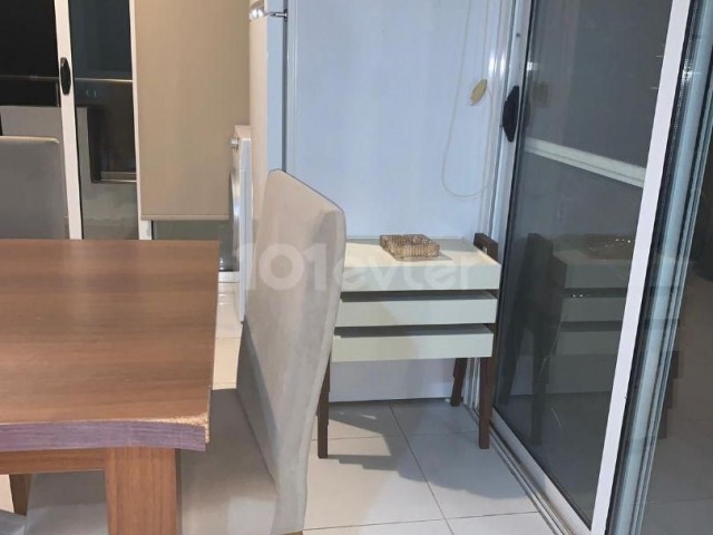 Gazimagusa Gülserende satılık 1+1 penthouse eşyalı daire