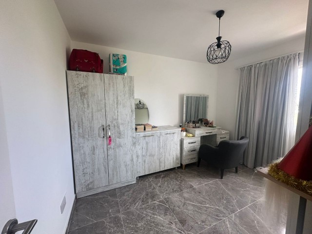 Gazimağusa çanakkale bölgesinde satılık 2+1 yarı eşyalı  daire 